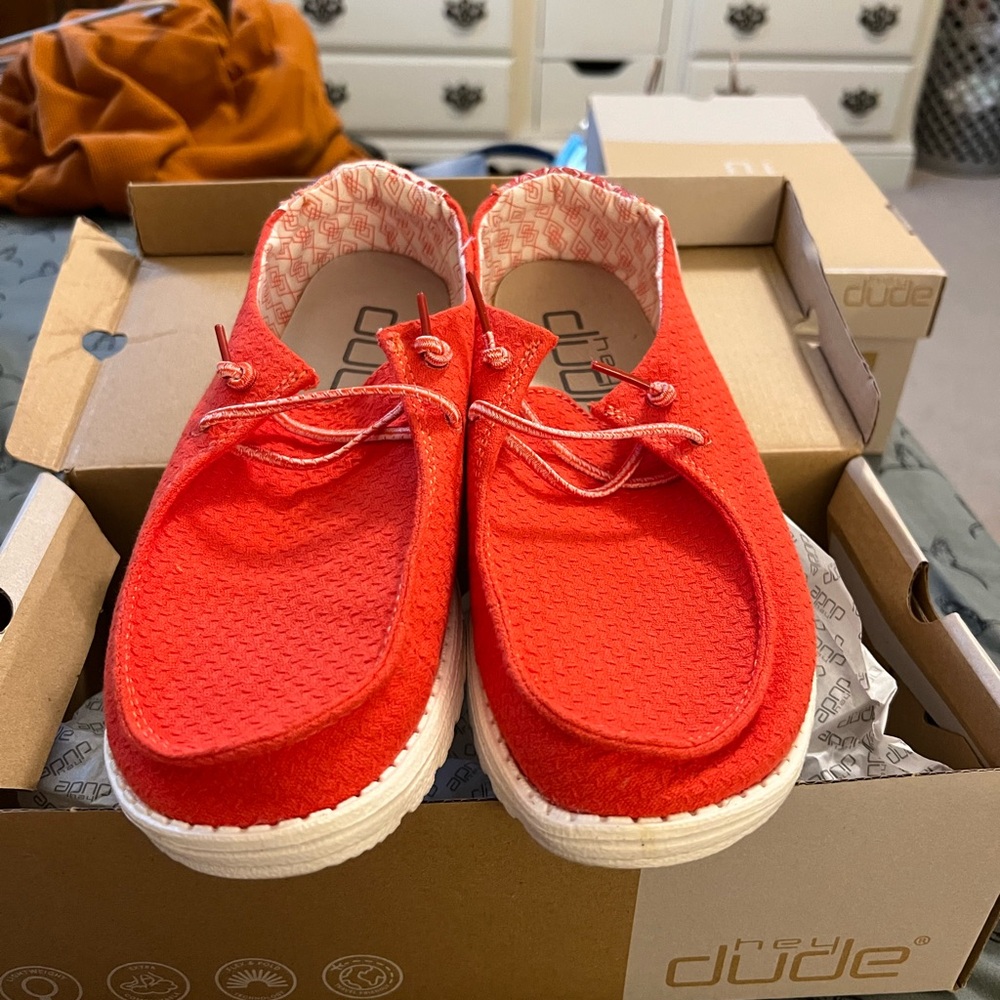 Women’s hey dude shoes